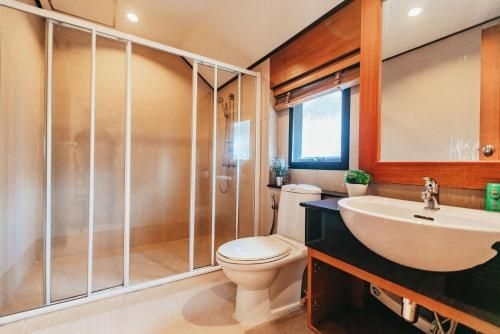嗨翻泰 42 Pattaya City Luxury Pool BBQ 4 bedroom villa (42 Pattaya City Luxury Pool BBQ 4 bedroom villa)4