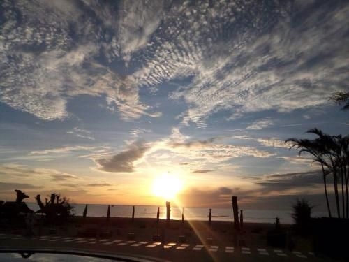 Lamae Beach Resort2