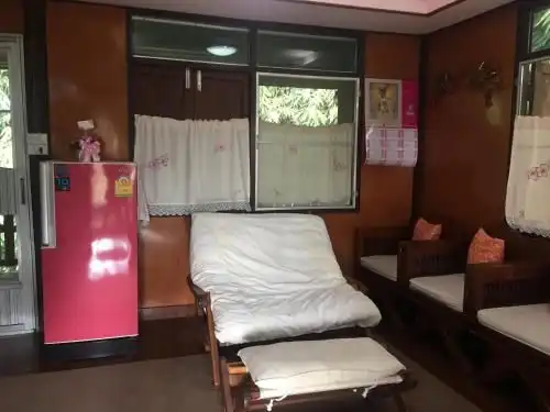บ้านจุ้ม บ้านเย็น บ้านจุ้ม บ้านเย็น