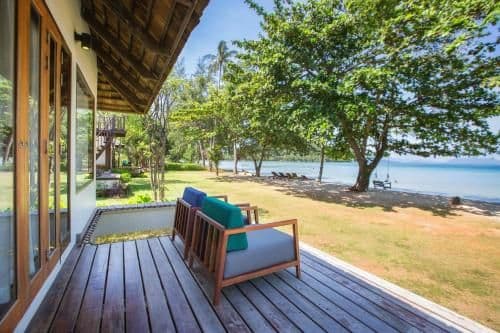 Beachfront Deluxe Villa