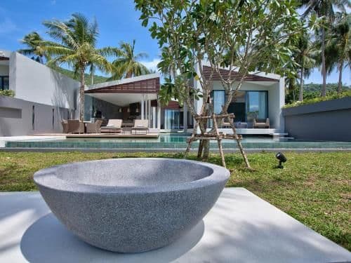 Villa - Beach Front