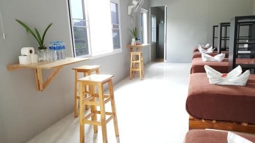 Single Bed in Mixed Dormitory Room
