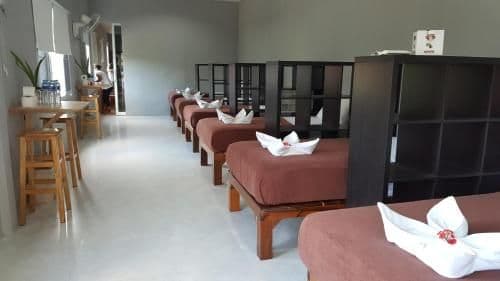 Single Bed in Mixed Dormitory Room