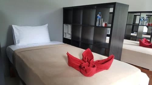 Single Bed in Mixed Dormitory Room