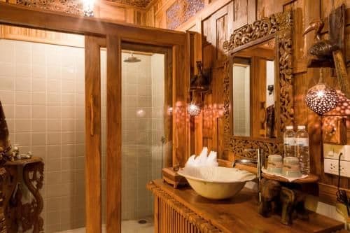 Deluxe Pool Suite