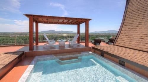 Suite with Private Pool