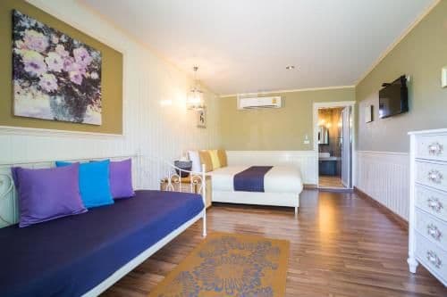 Standard Queen Room
