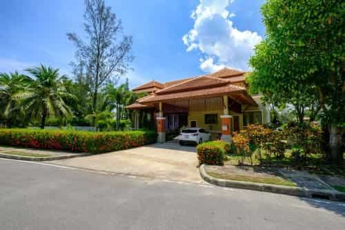 4 bdr Residence in Bangtao by Indreams 4 bdr Residence in Bangtao by Indreams