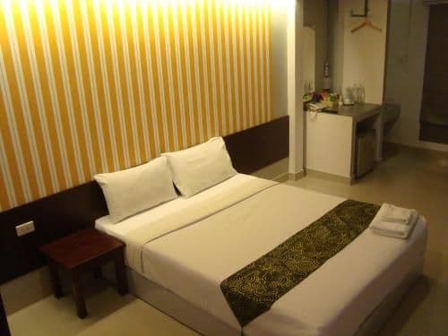 Standard Double Room with Free One Way Airport Pick-Up