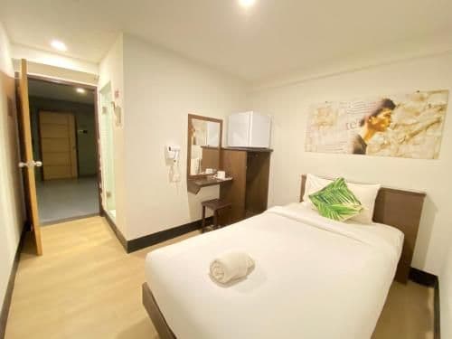 Single Room with Private Bathroom