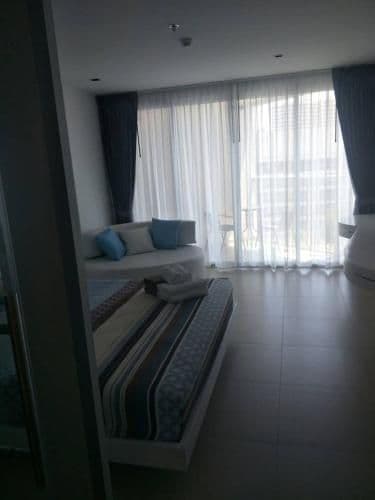 Studio Apartment with Sea View