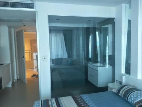 Studio Apartment with Sea View