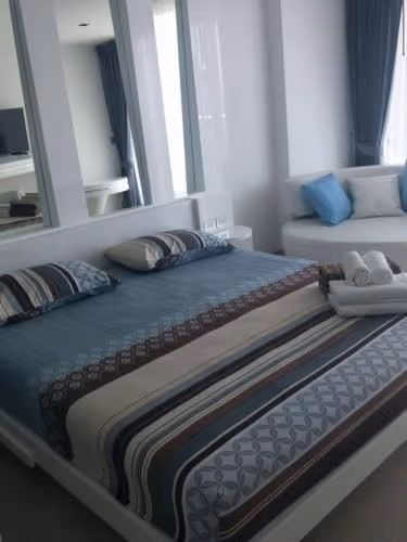 Studio Apartment with Sea View