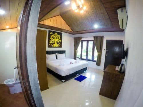 Deluxe Queen Room