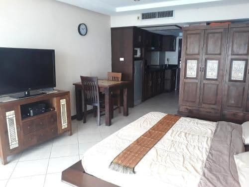 Studio Apartment with Sea View