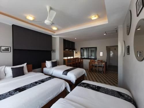 Deluxe Quadruple Room