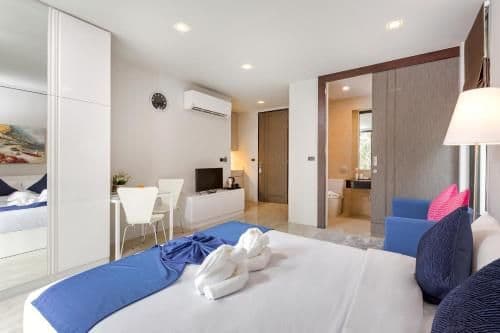 Modern Pool Villa Retreat