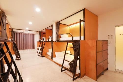 Bunk Bed in Mixed Dormitory Room