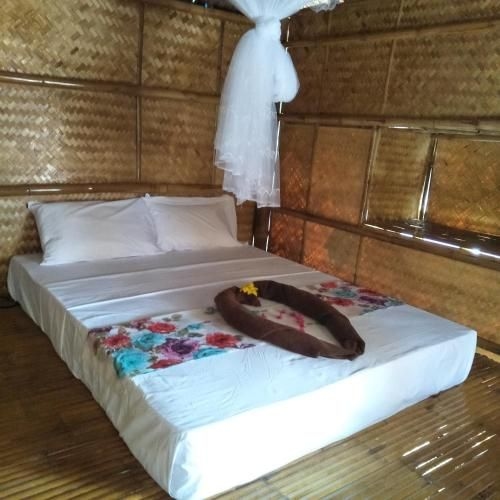 Bamboo Hut Bungalow1