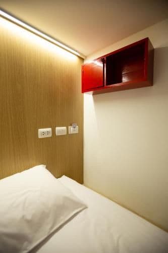 Private 6 Beds Room