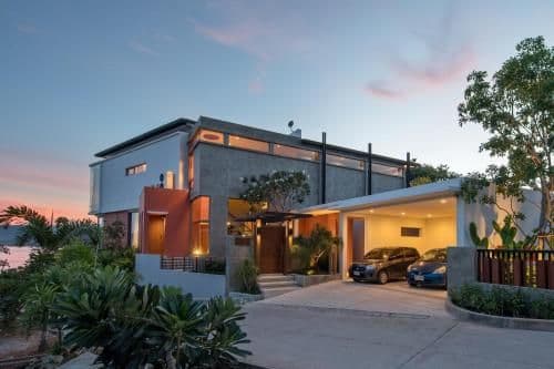 Villa with Sea View