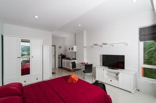 Studio Apartment