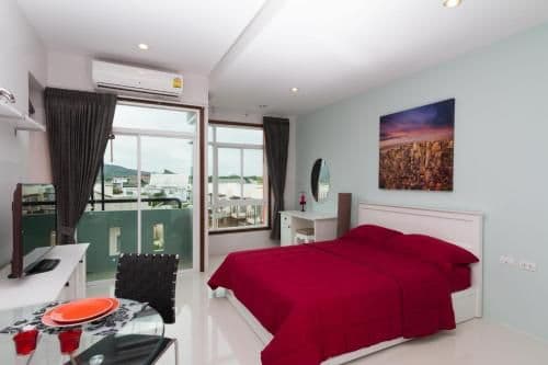 Studio Apartment