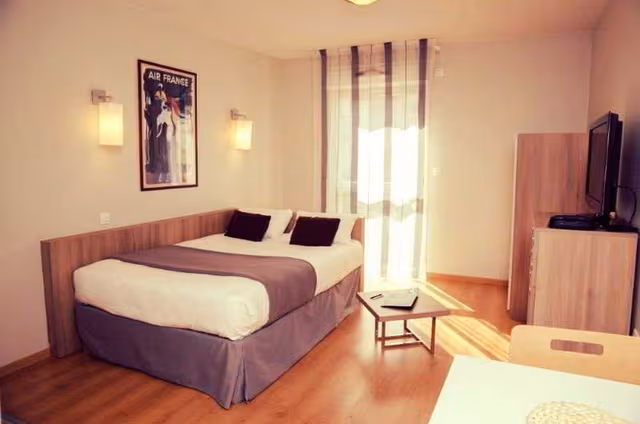 APARTMENT CAPACITY 2
