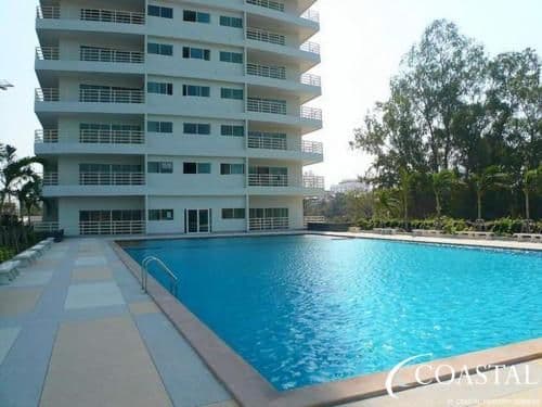 Studio Apartment with Sea View