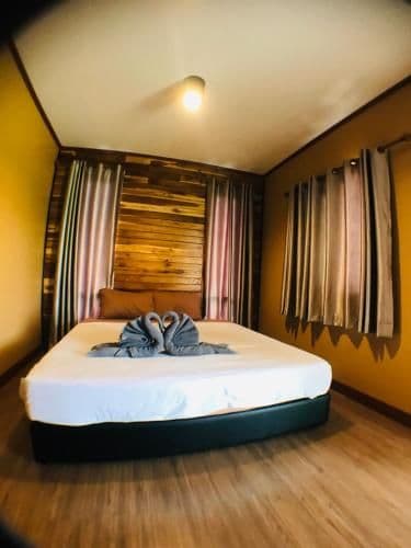 Large Double or Twin Room