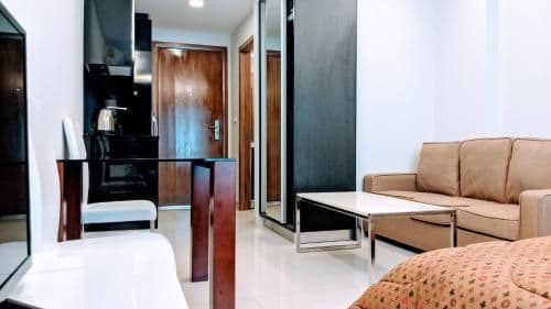 Studio Apartment