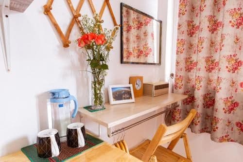 Standard Twin Room with Shared Bathroom