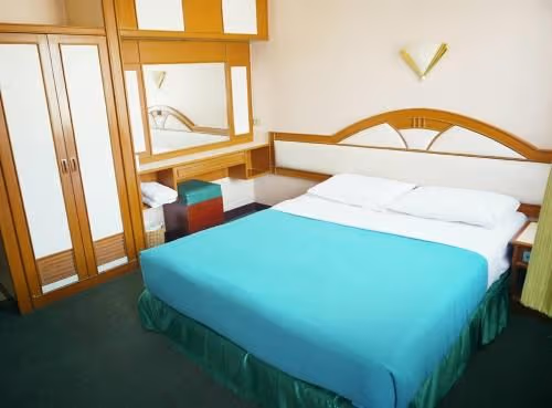 Standard Queen Room