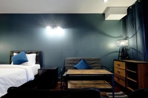 Deluxe Family Room