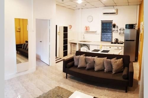 Karon silent city bungalow 3-34