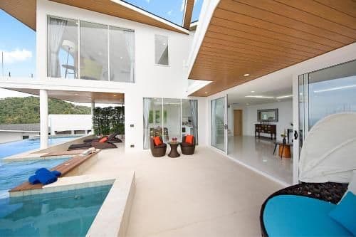 Villa with Sea View