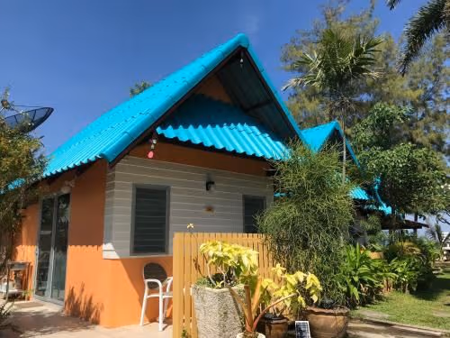 Holiday Home with garden view