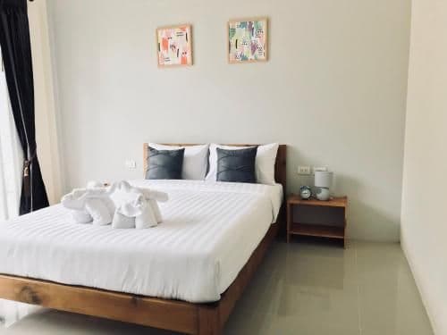 Snooze Inn Phuket - Free transfer to Bang Rong Pier Snooze Inn Phuket - Free transfer to Bang Rong Pier