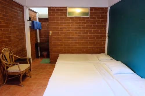 Economy Triple Room