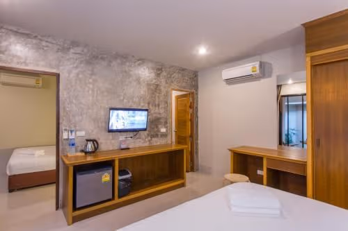 Deluxe Family Room