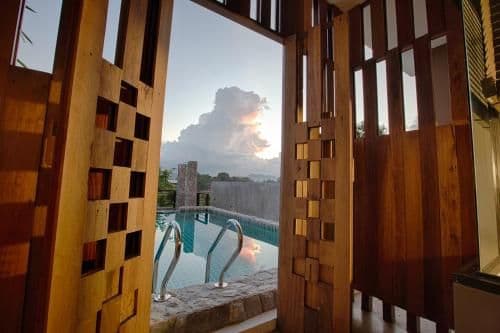 Deluxe Double or Twin Room with Pool Access