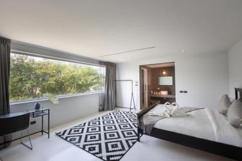 5-Bedroom Villa