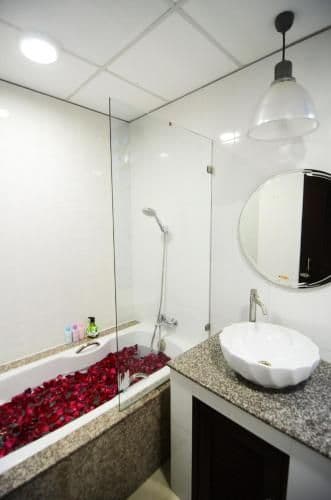 Single Bed in Mixed Dormitory Room