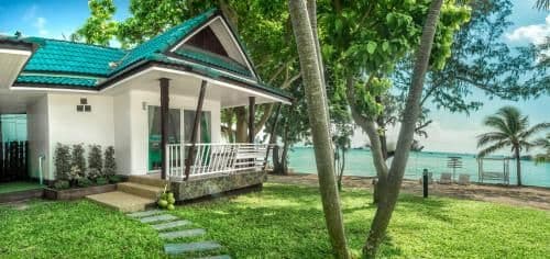Deluxe Beach Front Bungalow