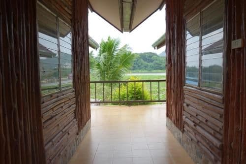 Bungalow - Water Front