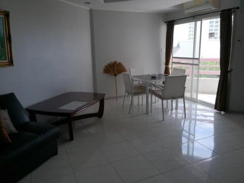 Two-Bedroom Apartment with Balcony and Sea View
