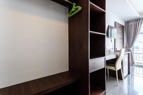 Superior King Room
