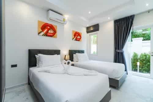 Luxury Pool Villa 54 4BR 8-10 persons Luxury Pool Villa 54 4BR 8-10 persons