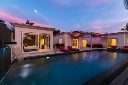 Luxury Pool Villa 54 4BR 8-10 persons Luxury Pool Villa 54 4BR 8-10 persons