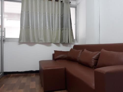 Studio with Shared Bathroom